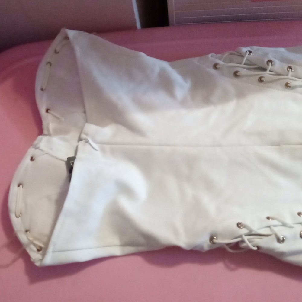 Dress - Picture 6 of 9